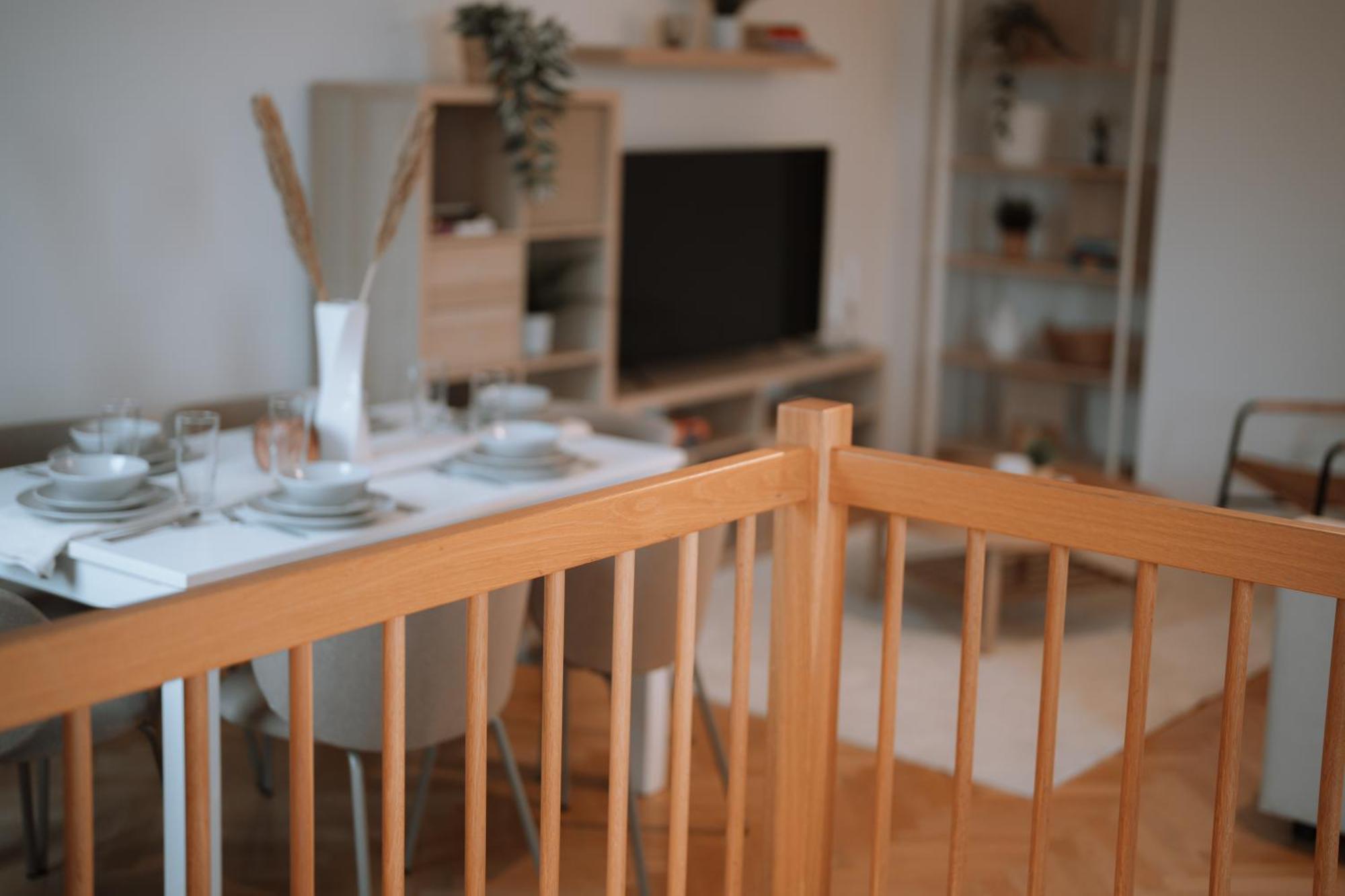 Appartement 90qm, 3 Bedrooms, Near Schoenbrunn, Balcony - Axara Housing *