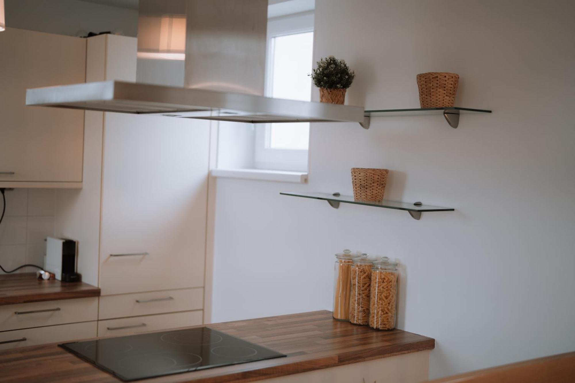 90qm, 3 Bedrooms, Near Schoenbrunn, Balcony - Axara Housing Appartement Wenen