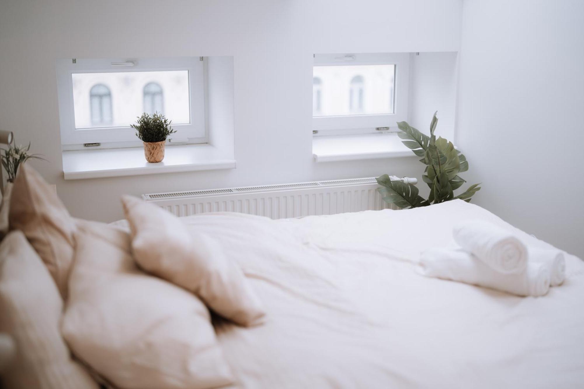 90qm, 3 Bedrooms, Near Schoenbrunn, Balcony - Axara Housing Apartamento
