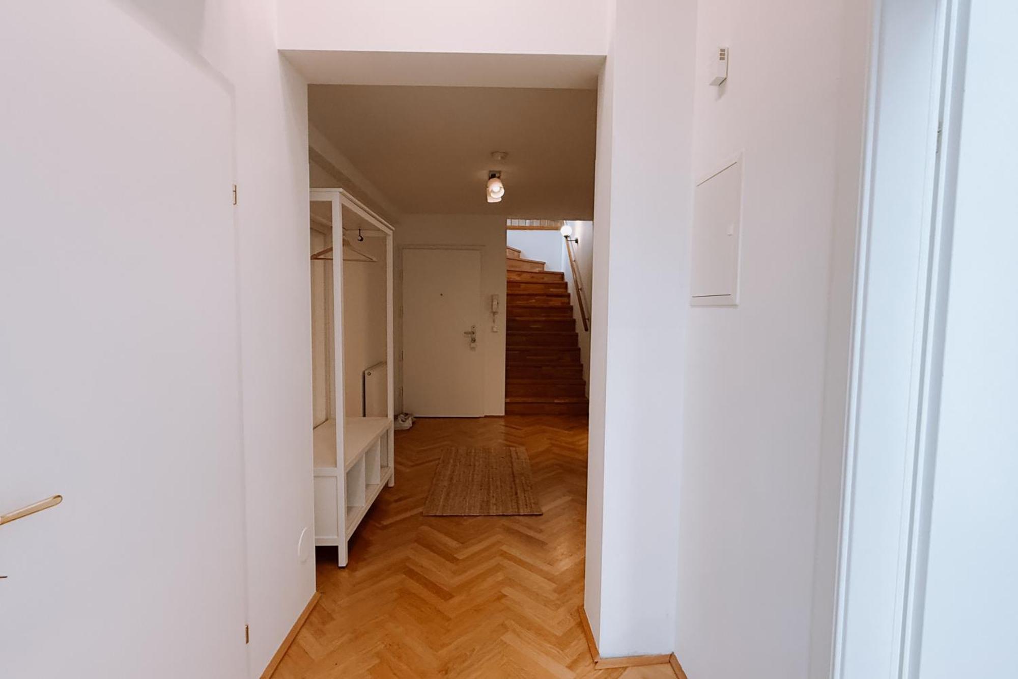 90qm, 3 Bedrooms, Near Schoenbrunn, Balcony - Axara Housing Apartamento