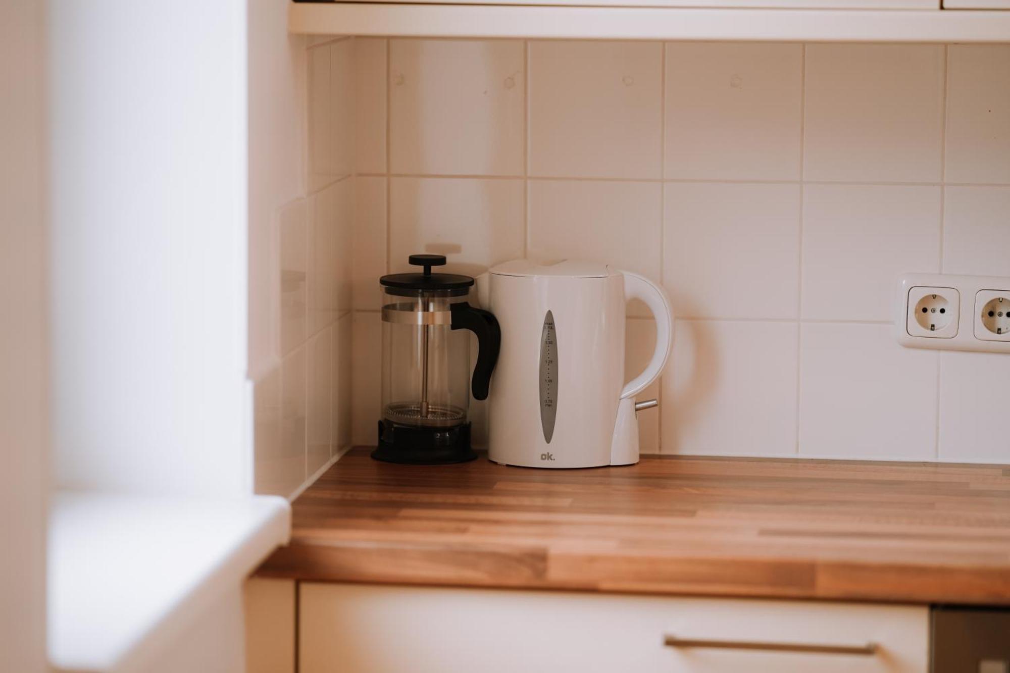 Apartamento 90qm, 3 Bedrooms, Near Schoenbrunn, Balcony - Axara Housing Viena